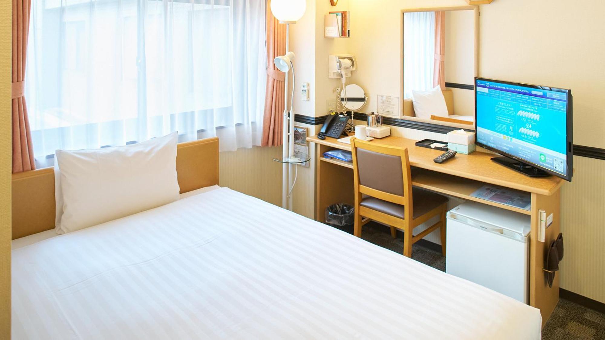 Toyoko Inn Nagoya-Eki Sakuradori-Guchi Honkan Exterior photo