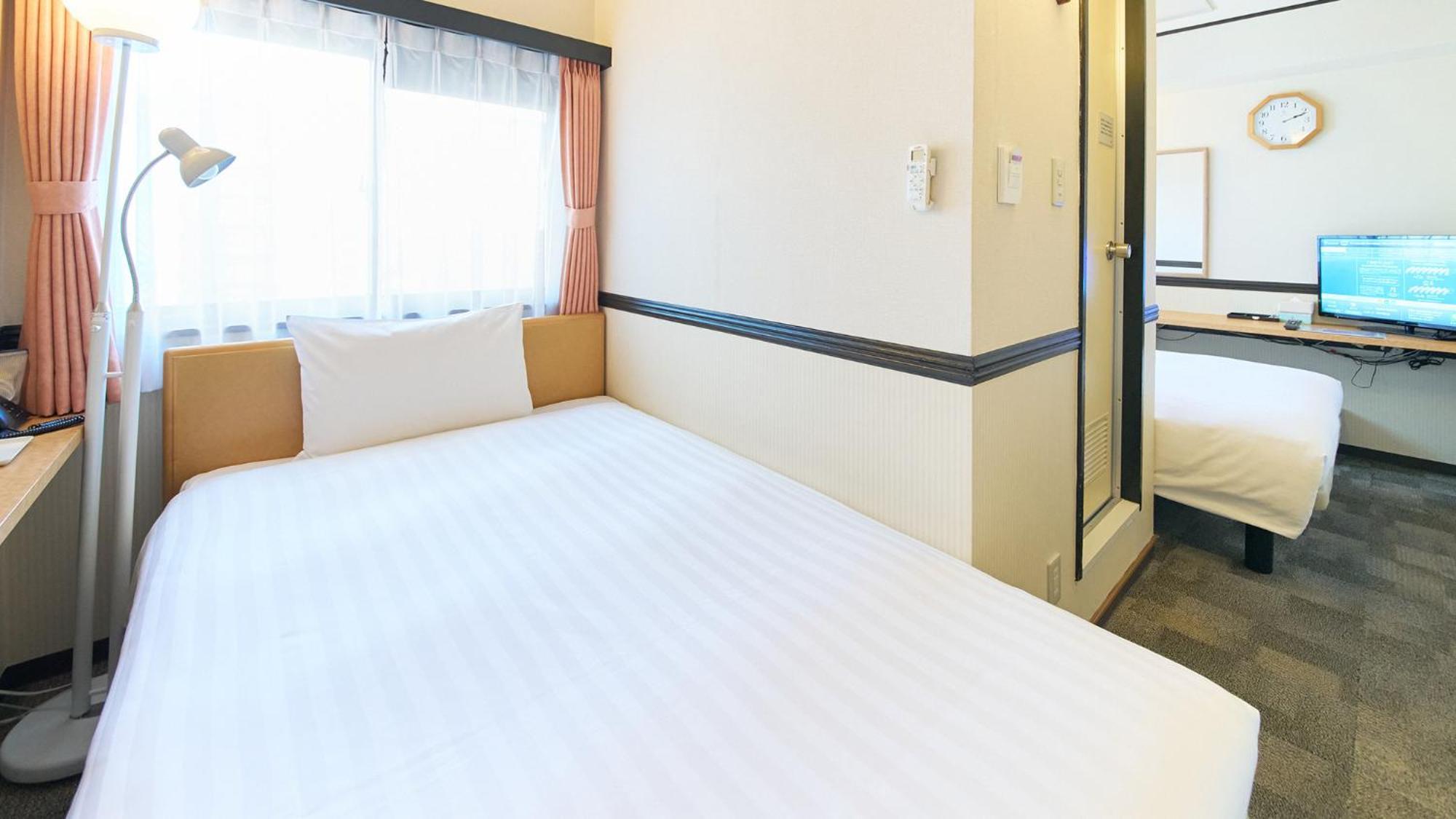 Toyoko Inn Nagoya-Eki Sakuradori-Guchi Honkan Room photo